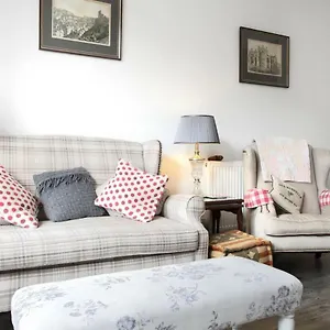  Apartment 5 Star Beautiful & Vintage, Spacious In Chic Location! United Kingdom